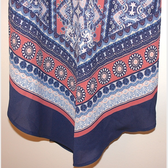 BCX Printed V-Hem Top color 5 - Picture 5 of 7